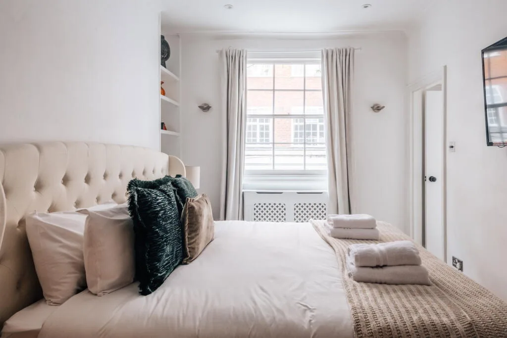 5 bedroom terraced house for rent