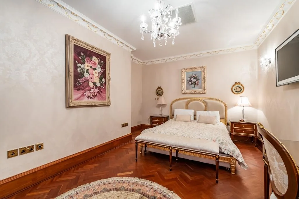 5 bedroom flat for rent