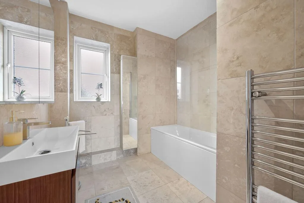 3 bedroom apartment for rent
