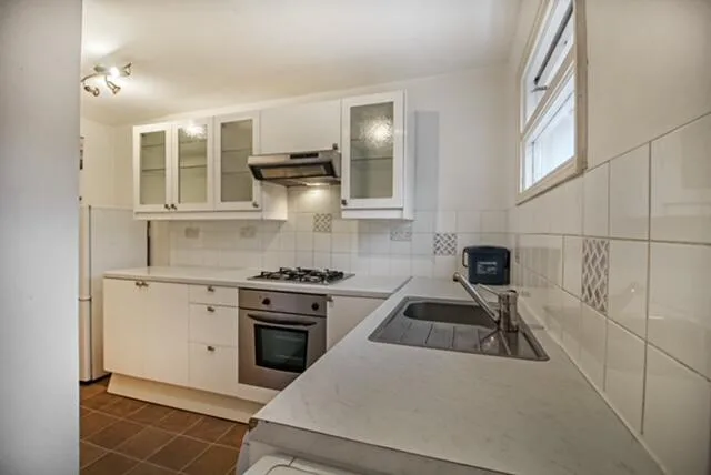 1 bedroom maisonette for rent