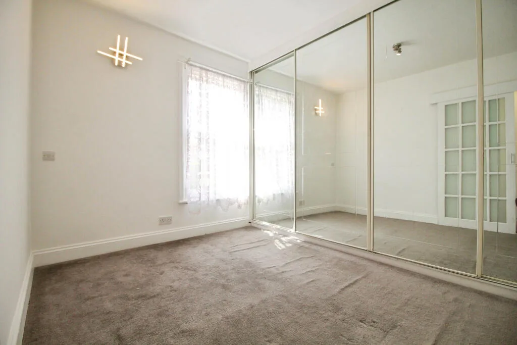 1 bedroom maisonette for rent