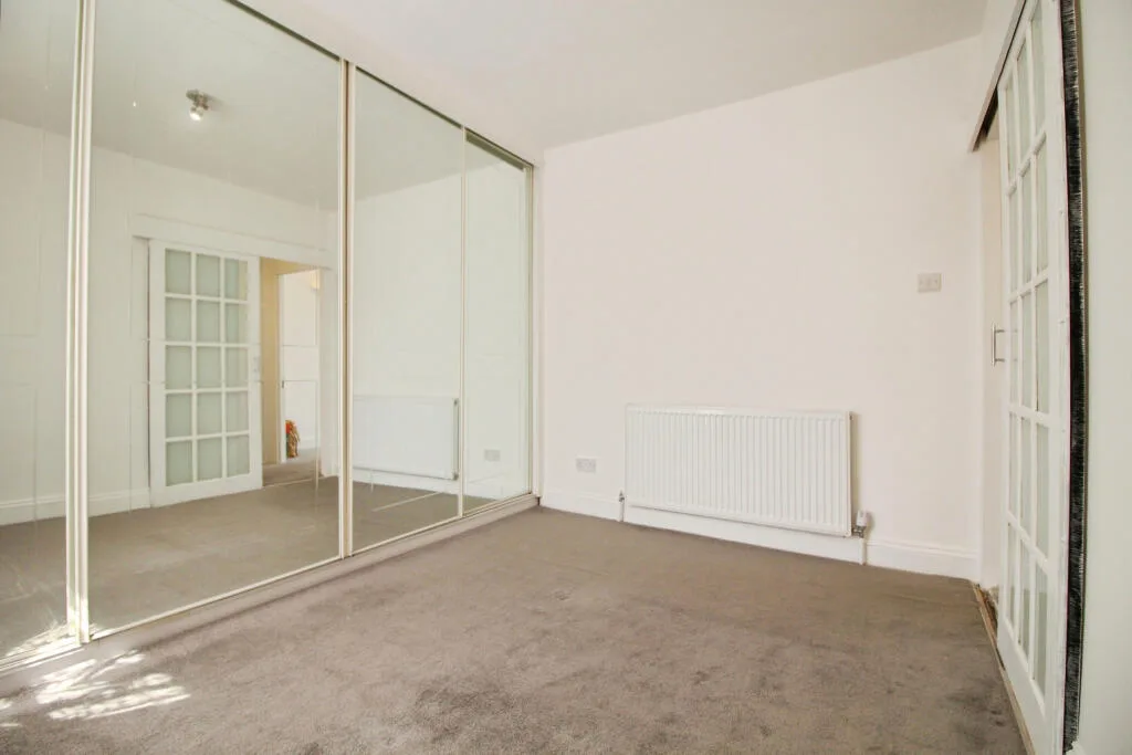 1 bedroom maisonette for rent
