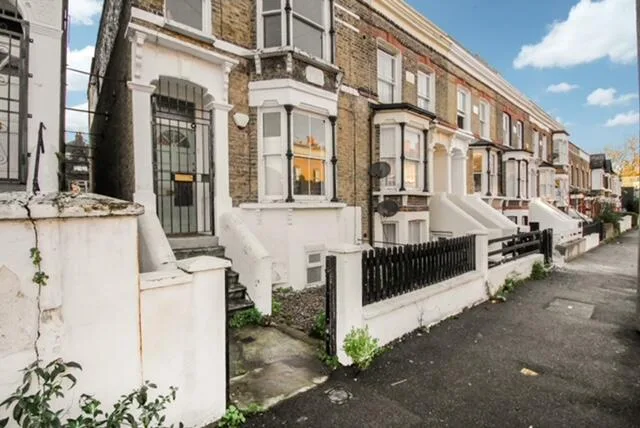 1 bedroom maisonette for rent
