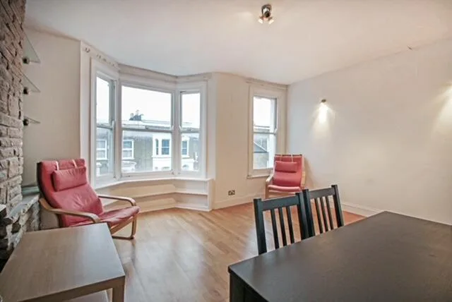1 bedroom maisonette for rent