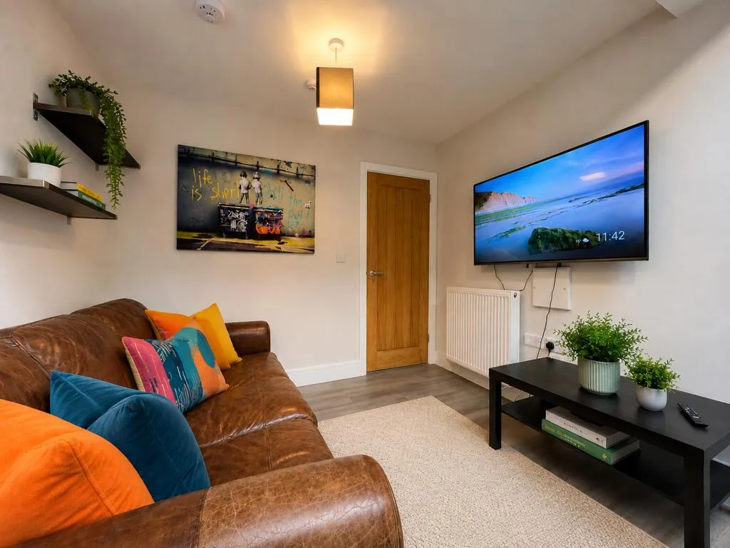 3 bedroom maisonette for rent