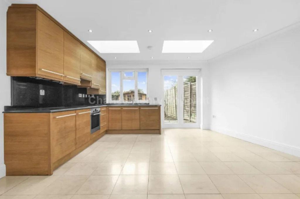 3 bedroom apartment for rent