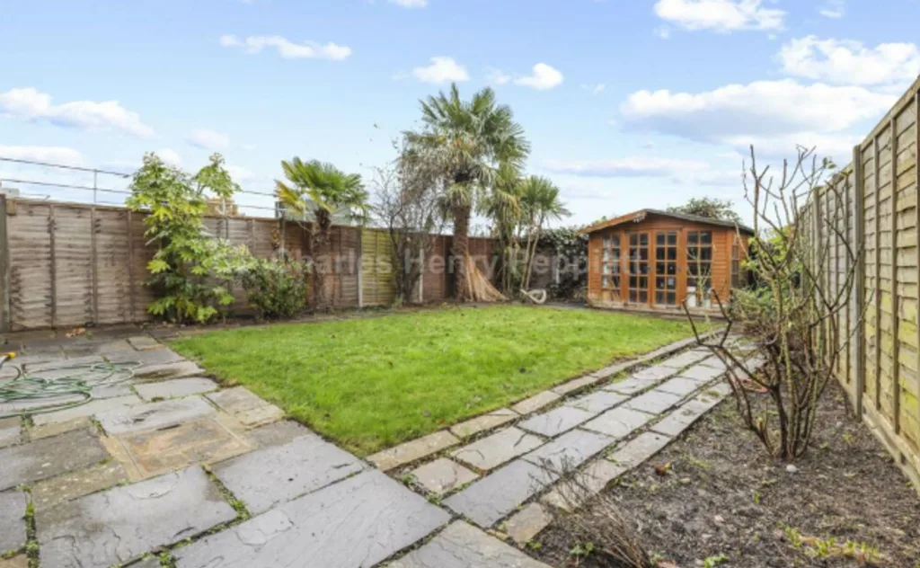 3 bedroom apartment for rent