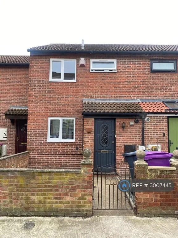 2 bedroom terraced house for rent
