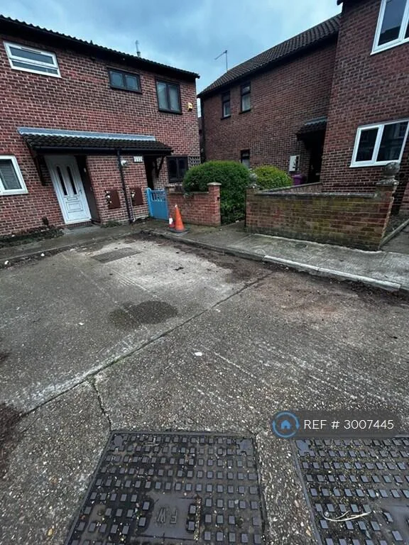 2 bedroom terraced house for rent