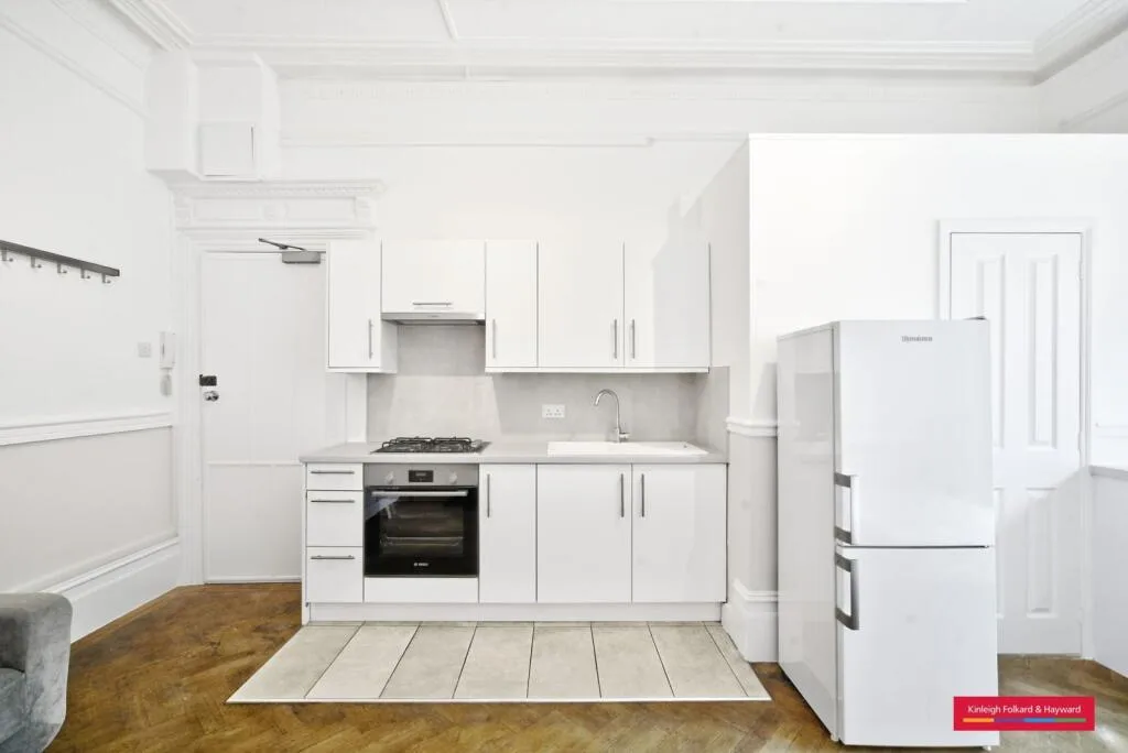 Studio flat for rent