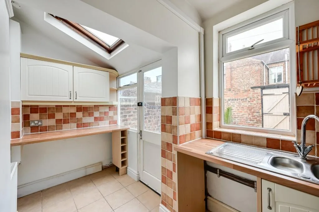 2 bedroom terraced house for rent
