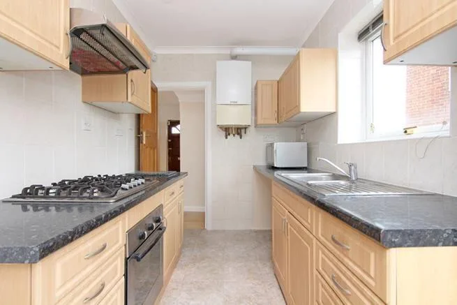 2 bedroom maisonette for rent