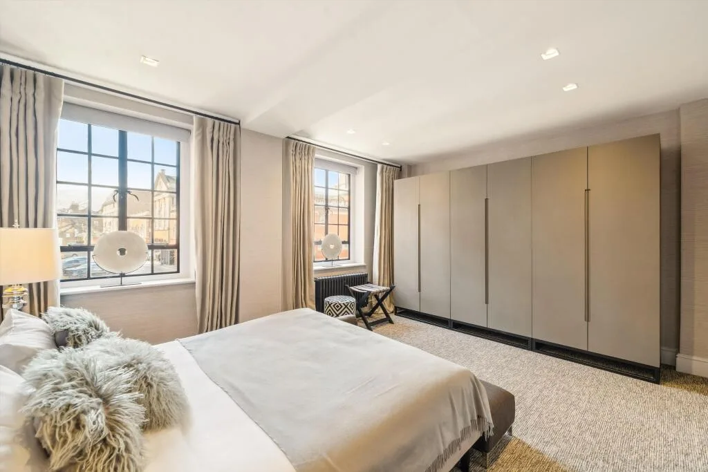 4 bedroom maisonette for rent