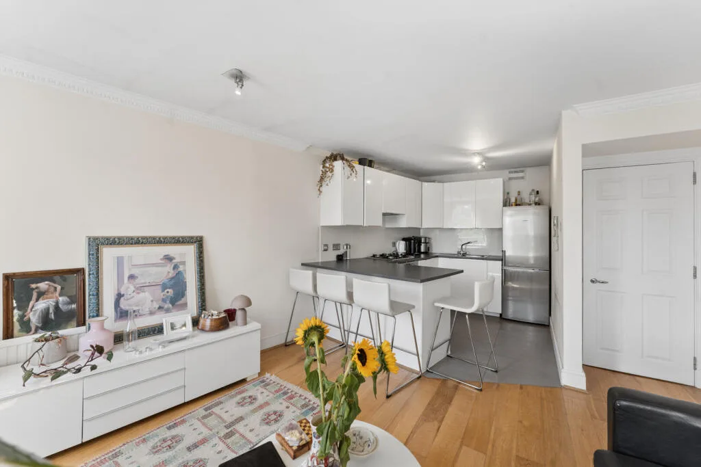 2 bedroom flat for rent
