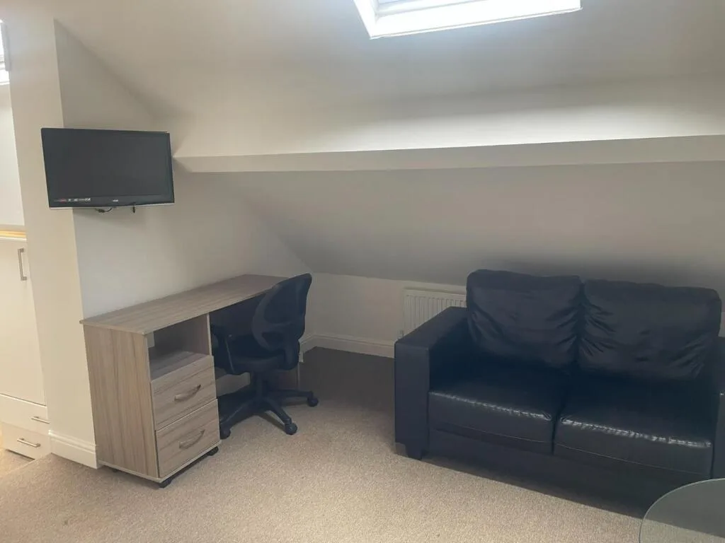 Studio flat for rent