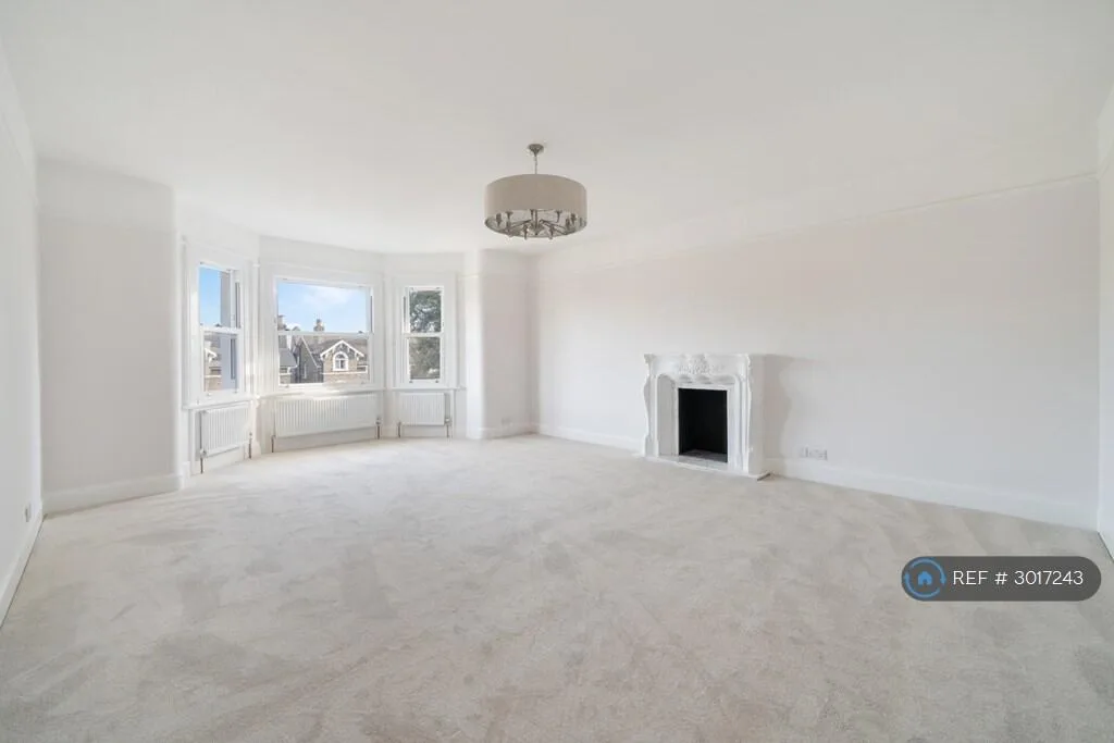 3 bedroom flat for rent