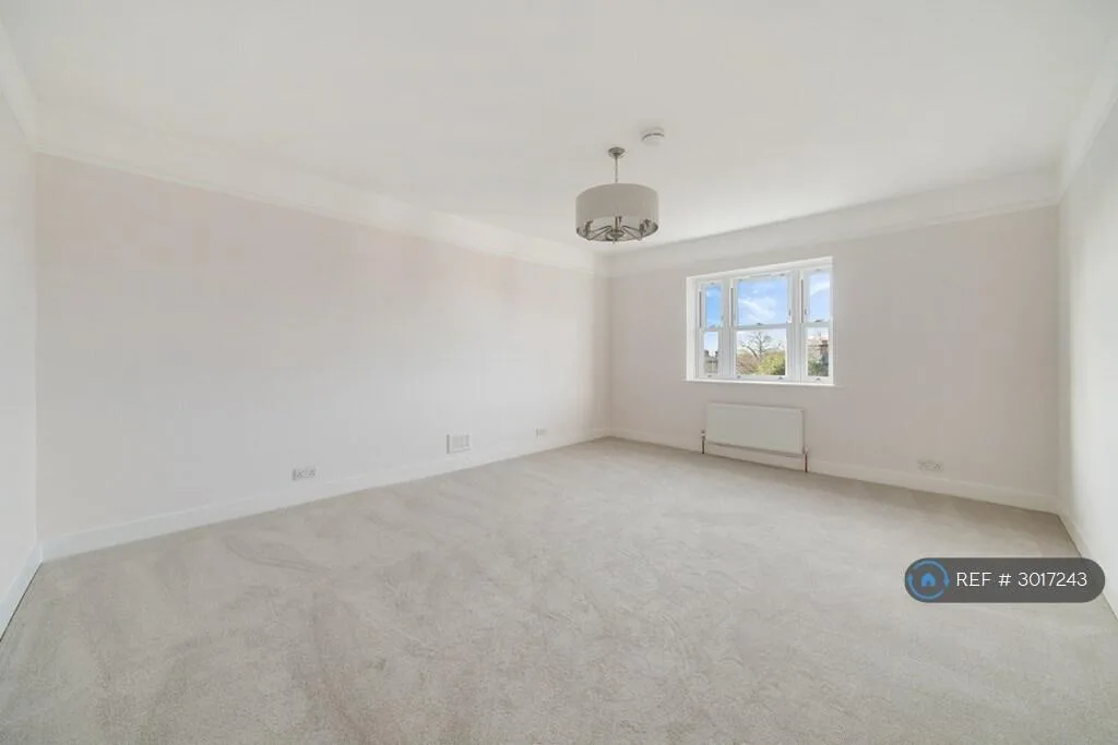 3 bedroom flat for rent
