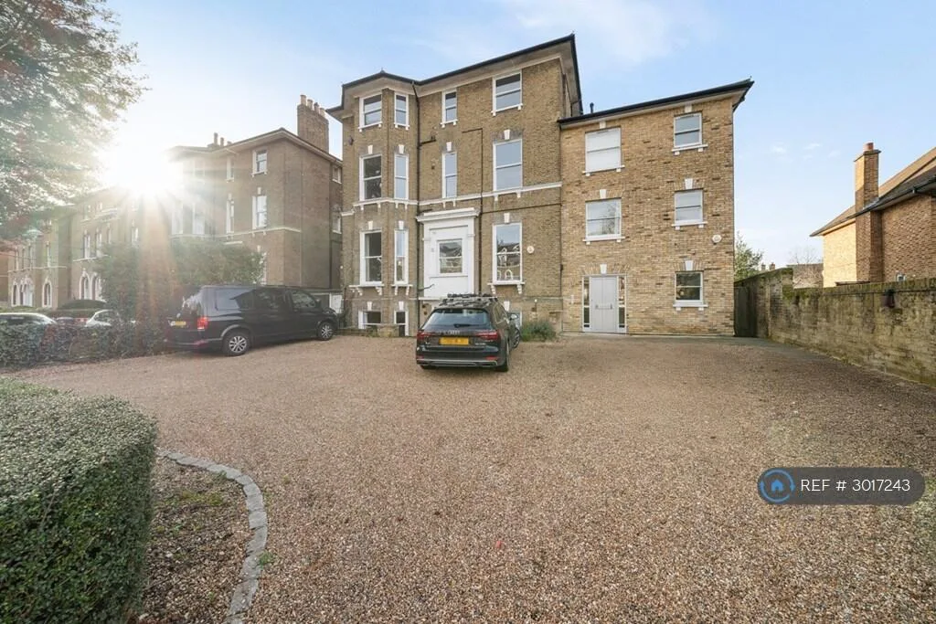 3 bedroom flat for rent