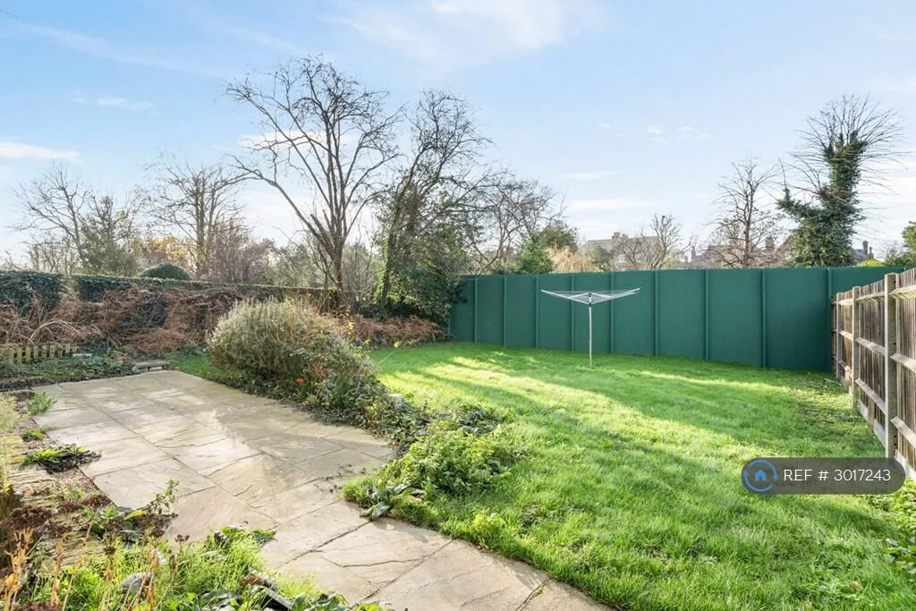 3 bedroom flat for rent