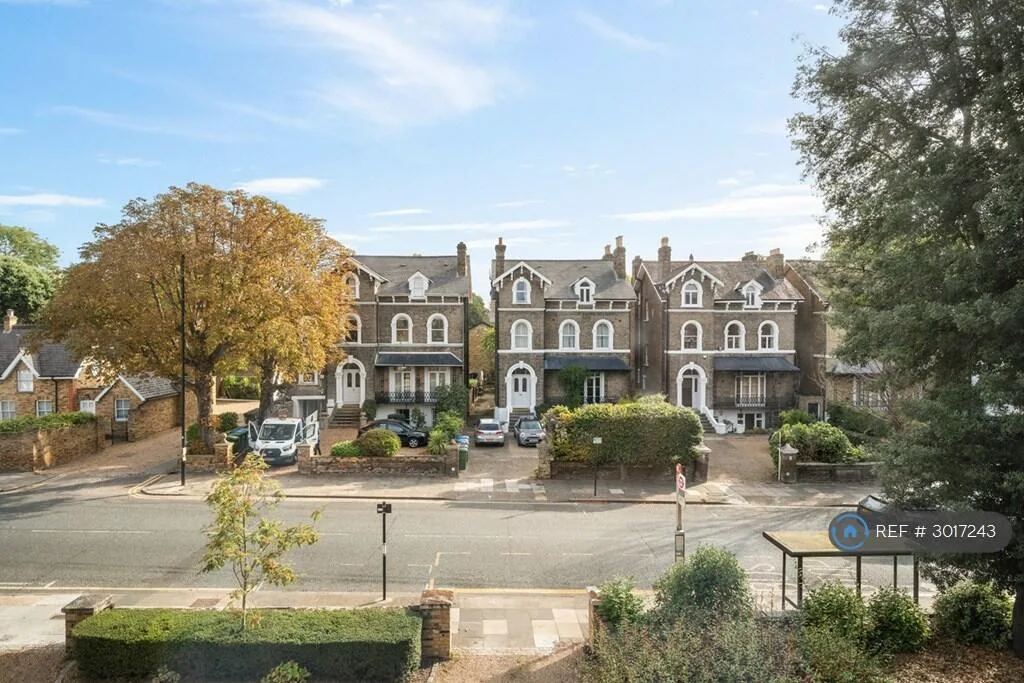 3 bedroom flat for rent