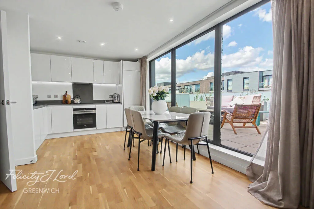 3 bedroom flat for rent
