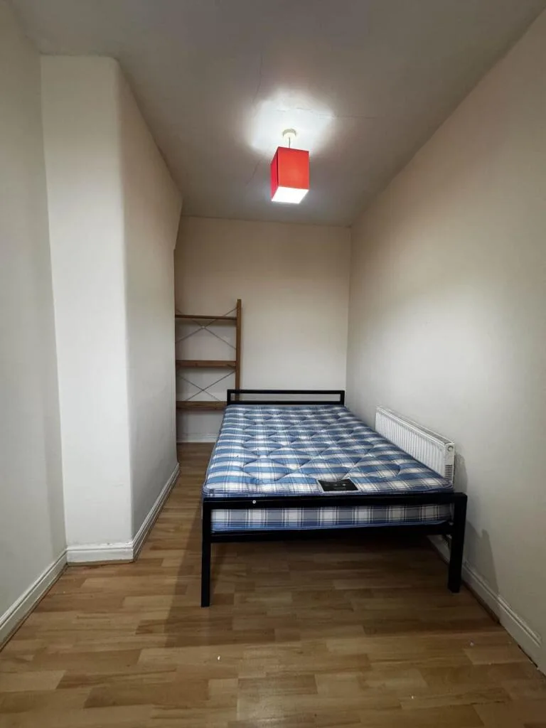 2 bedroom semi-detached house for rent