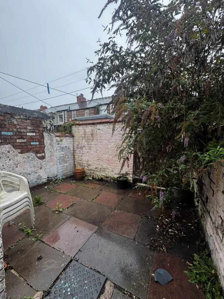 2 bedroom semi-detached house for rent