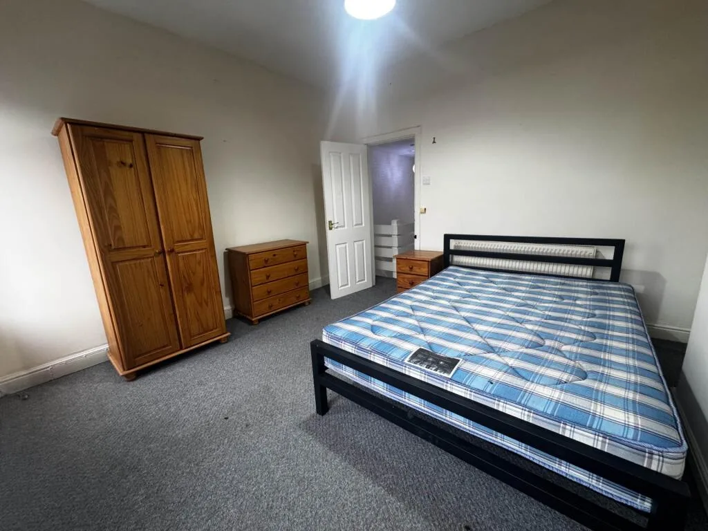 2 bedroom semi-detached house for rent
