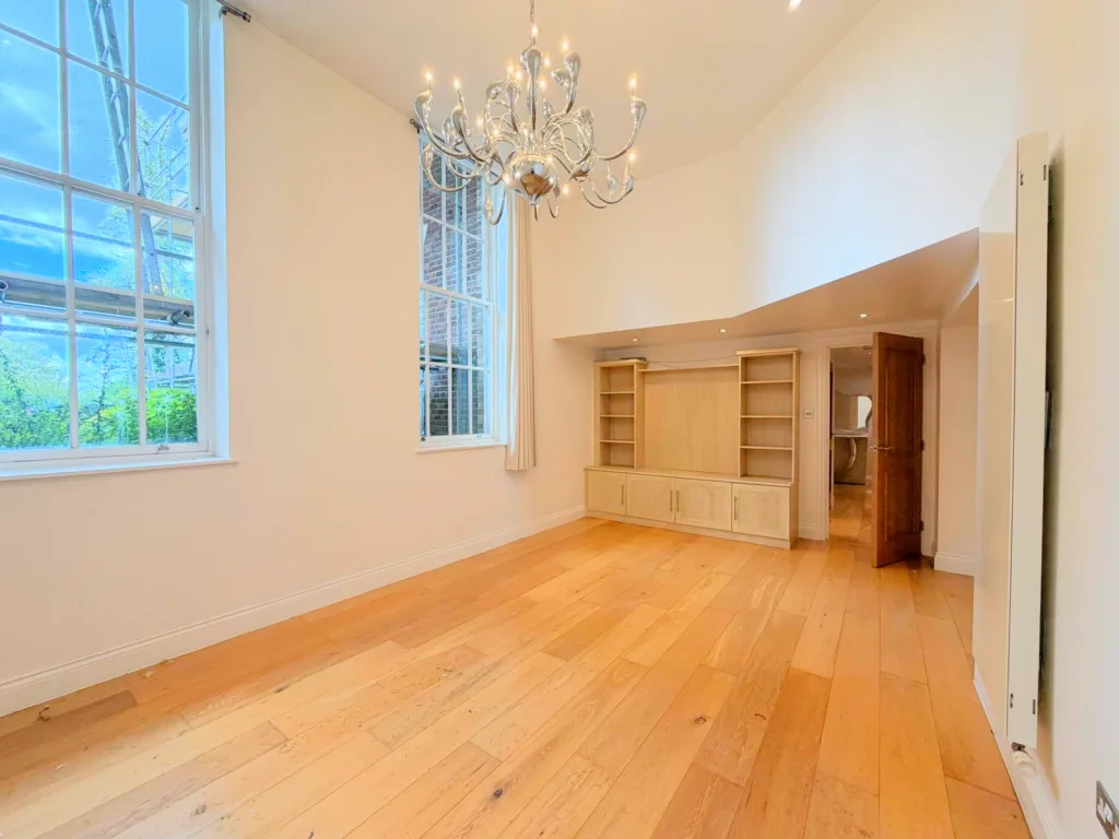 3 bedroom maisonette for rent