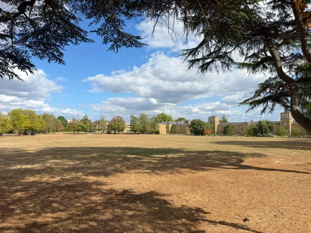 3 bedroom maisonette for rent