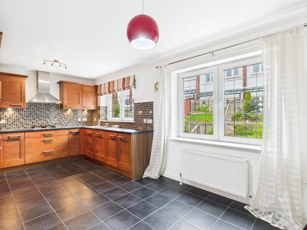 4 bedroom house for rent