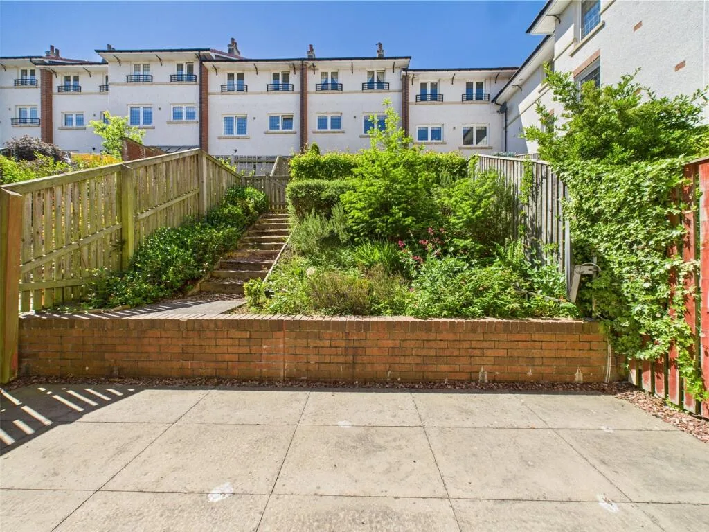 4 bedroom house for rent