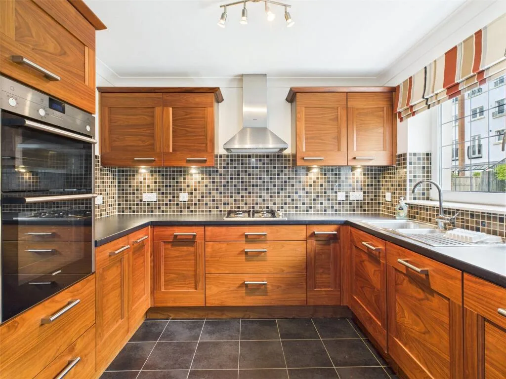4 bedroom house for rent
