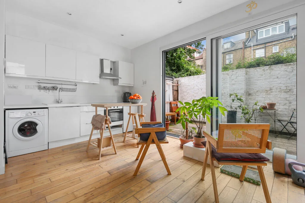 1 bedroom apartment for rent