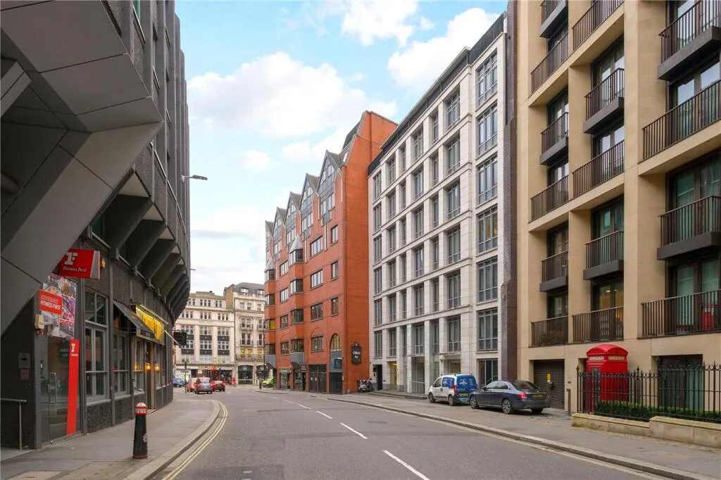 Studio flat for rent