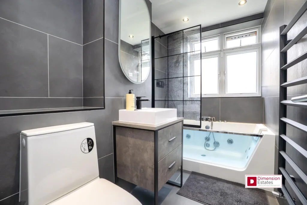 3 bedroom maisonette for rent