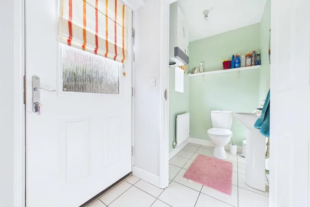 4 bedroom detached house for rent