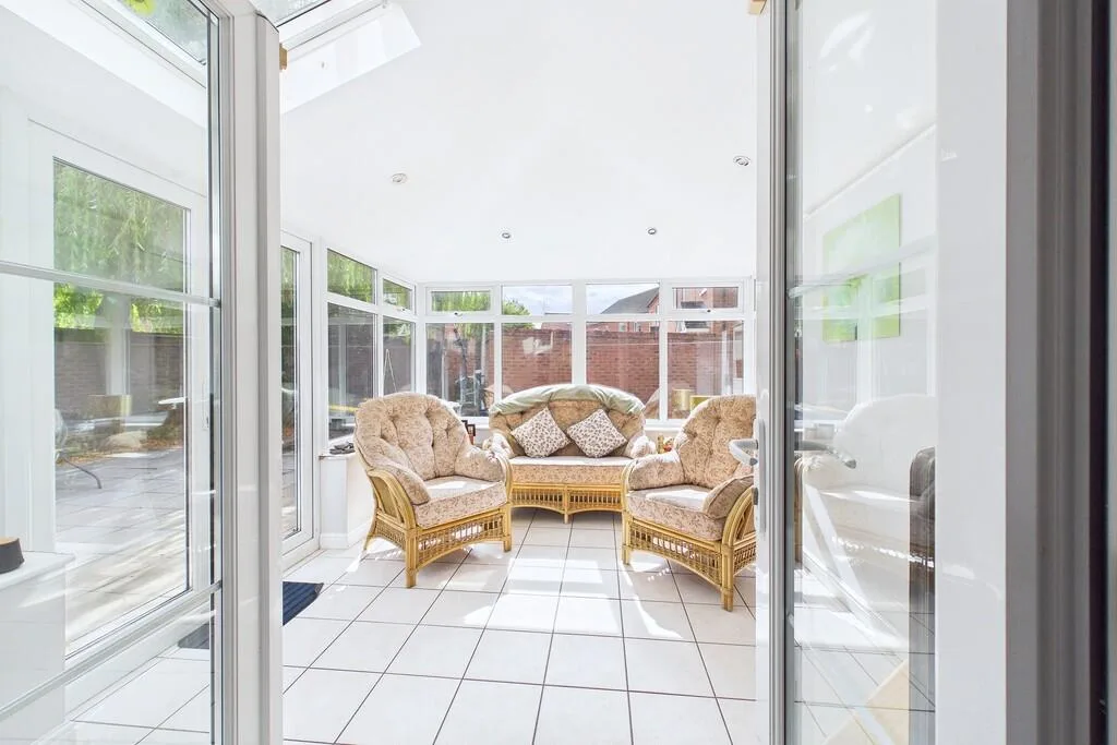 4 bedroom detached house for rent