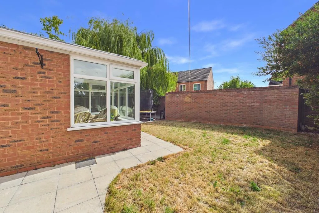 4 bedroom detached house for rent