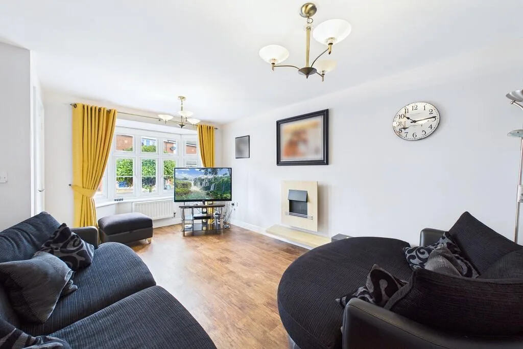 4 bedroom detached house for rent