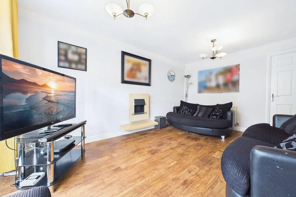 4 bedroom detached house for rent