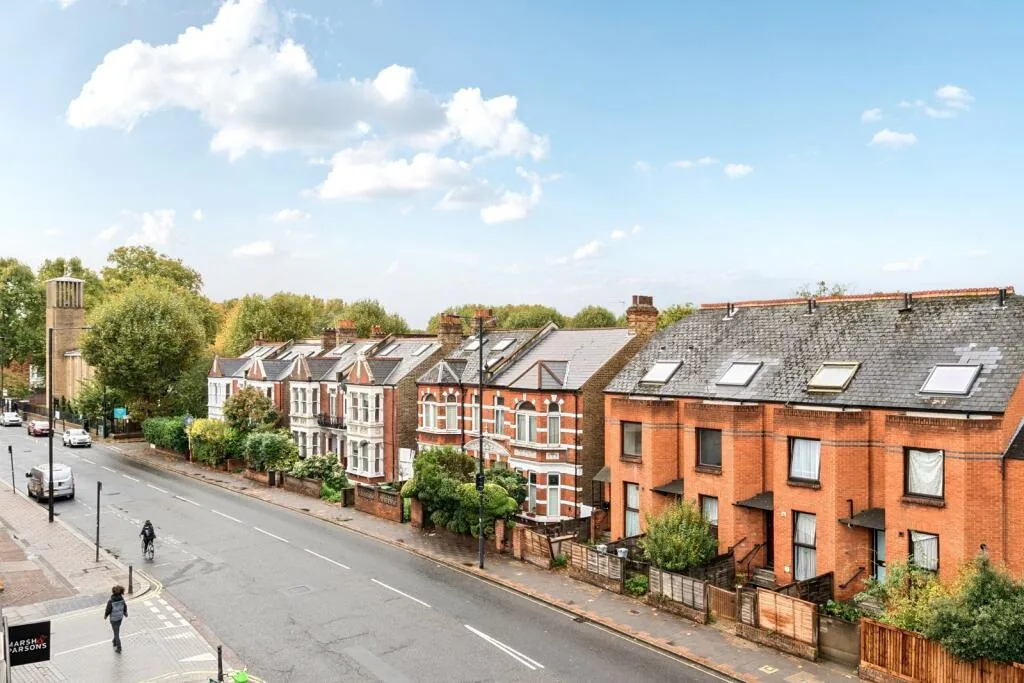 3 bedroom flat for rent