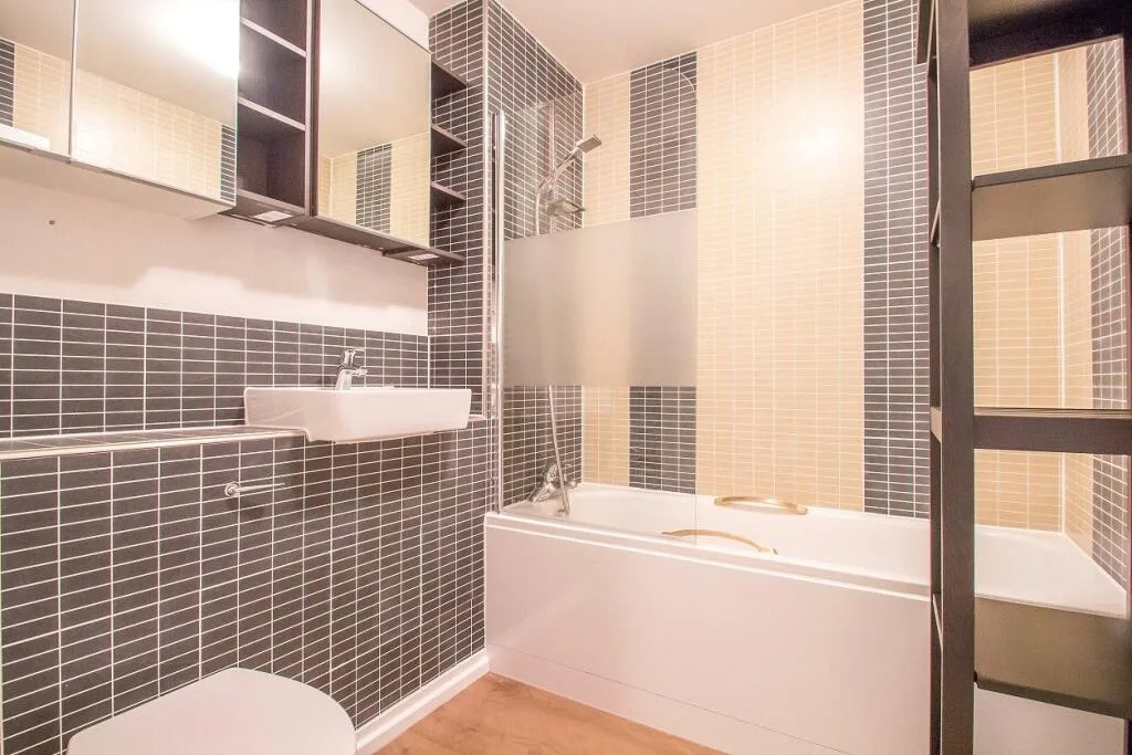 1 bedroom maisonette for rent