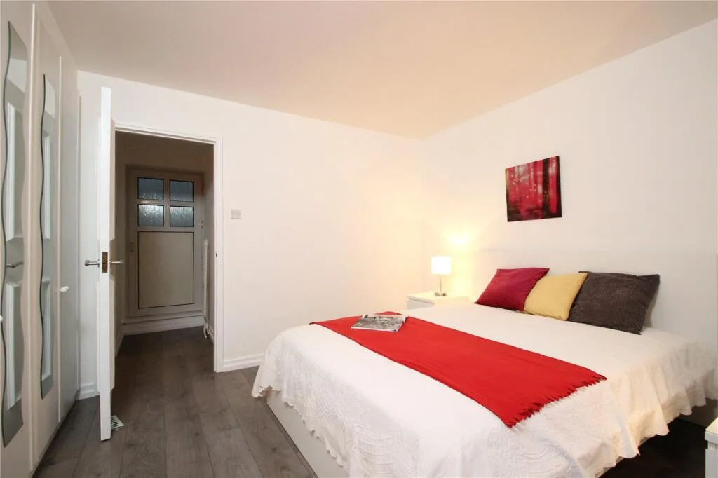 1 bedroom maisonette for rent