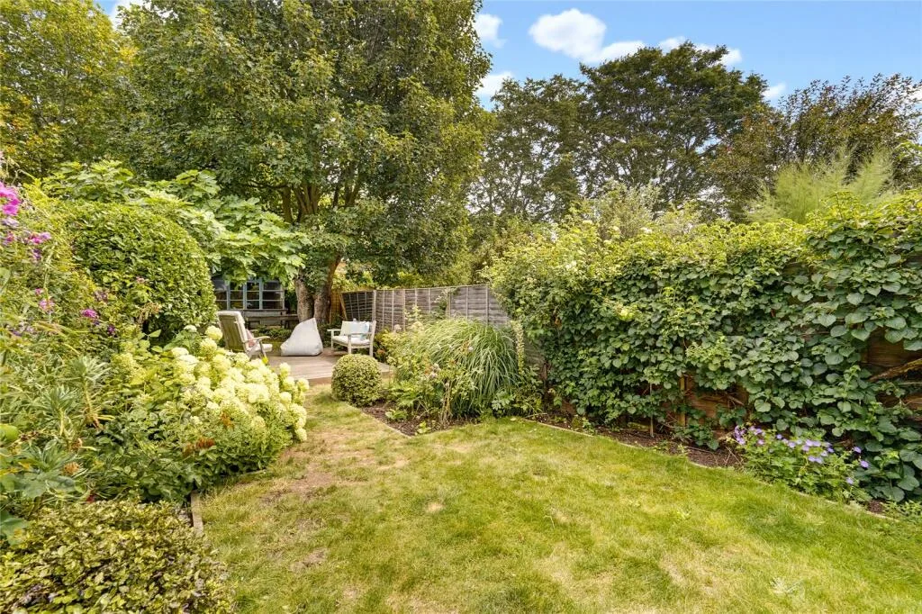 2 bedroom terraced house for rent