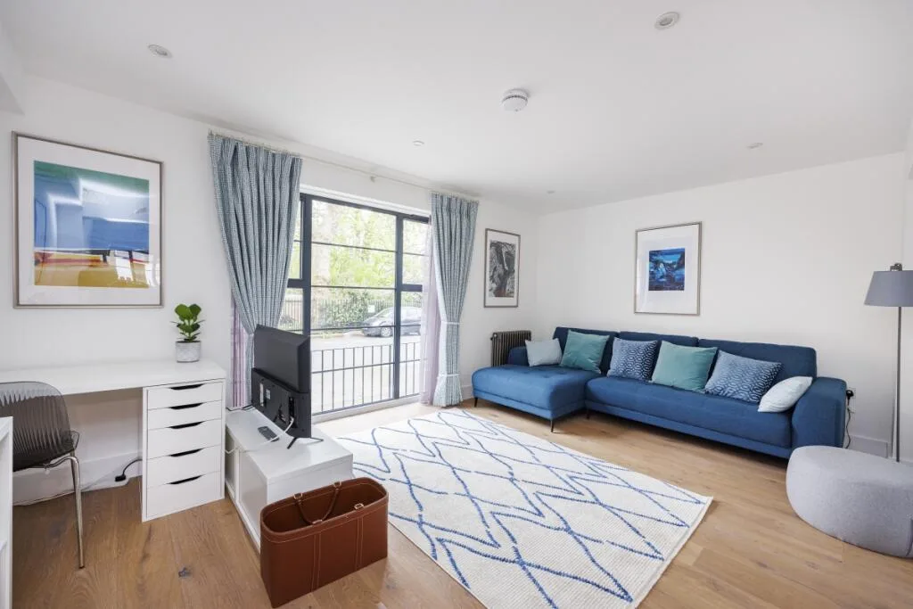 3 bedroom flat for rent