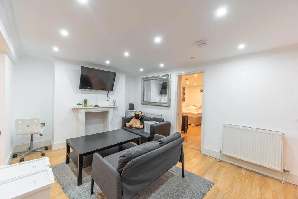 2 bedroom flat for rent