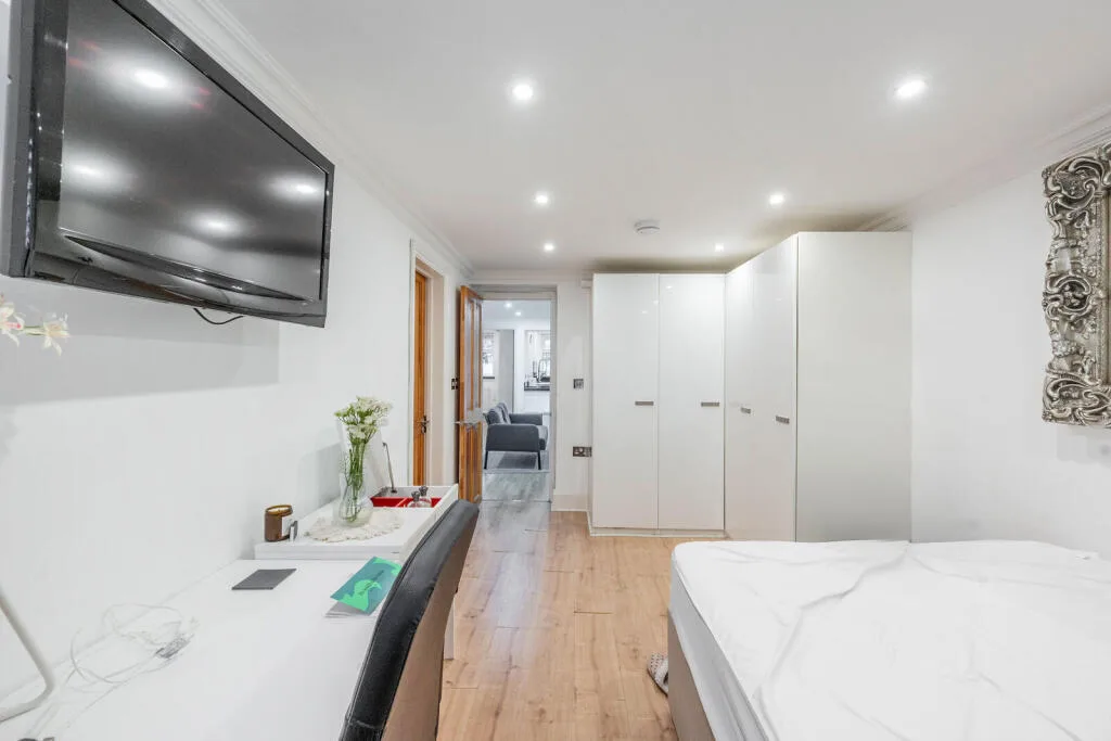 2 bedroom flat for rent