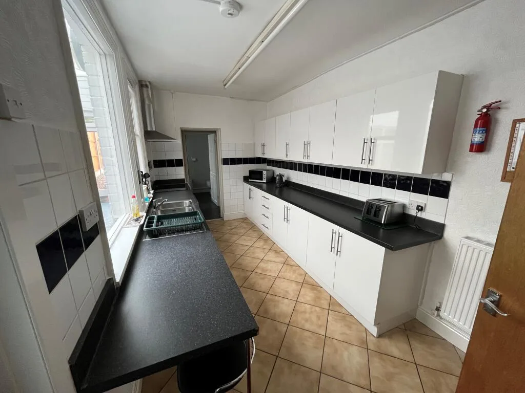 1 bedroom house for rent