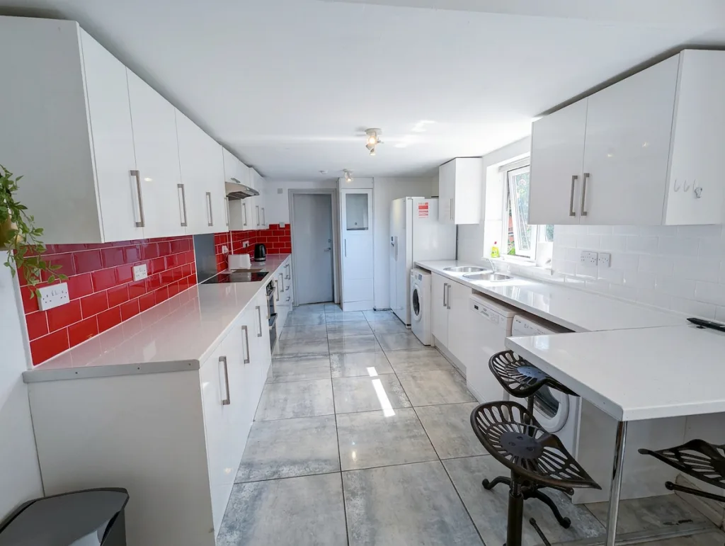 1 bedroom house for rent